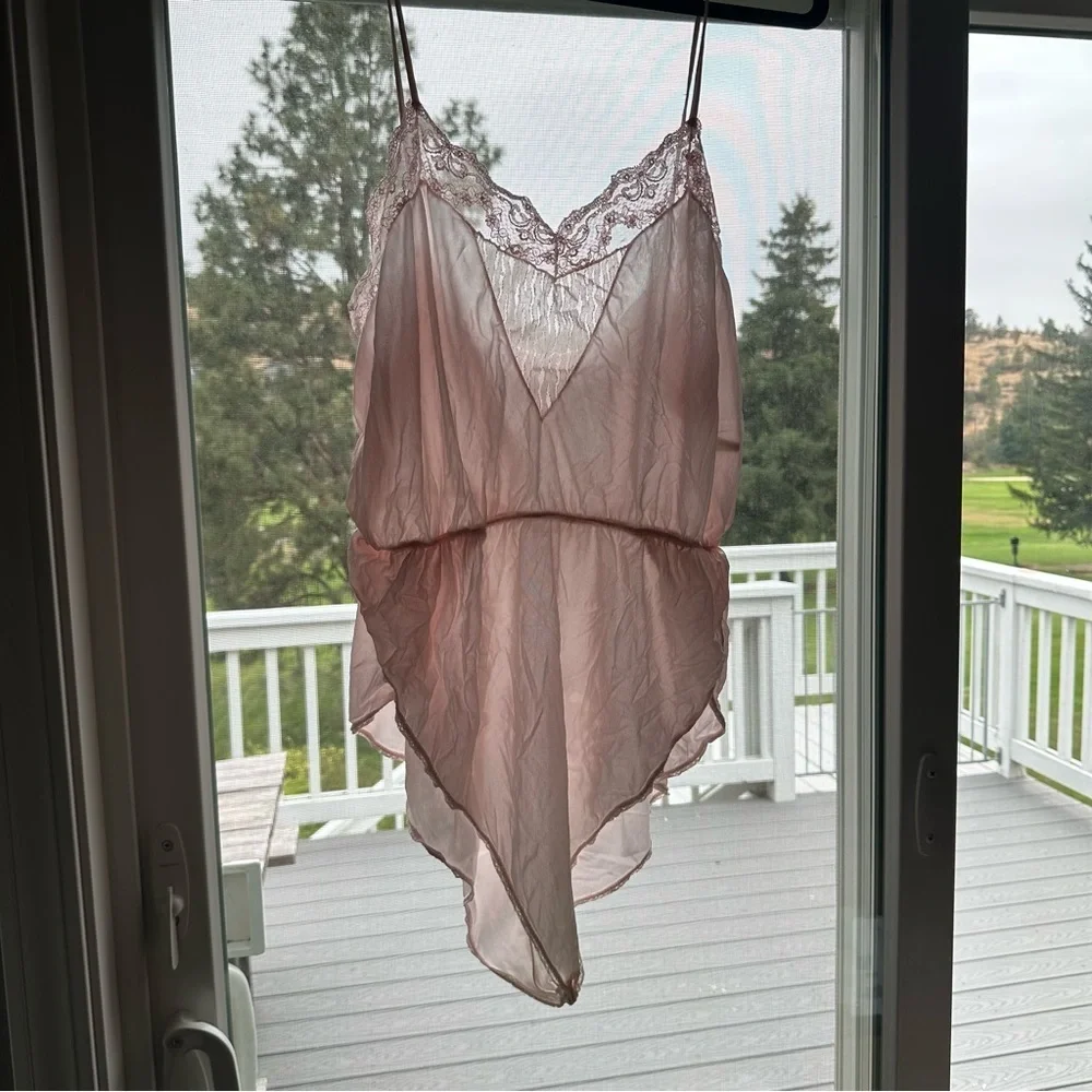 Vintage California Dream nightie lingerie Elegant Pink Lace Trim Satin Camisole - Picture 8 of 8